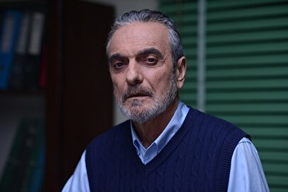 چه کسی اجازه تشییع پیکر همایون ارشادی از مقابل خانه سینما را نداد؟ / خواهر مرخوم ارشادی توضیح داد