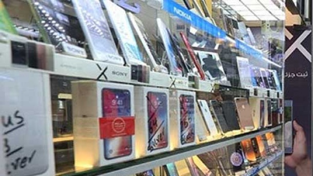 بازار موبایل آشفته شد