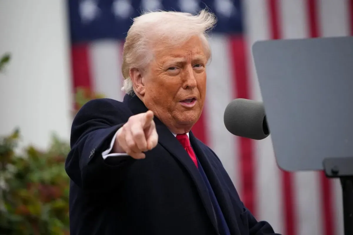 درآمدهای میلیارد دلاری خاندان ترامپ از محل رمرزارز