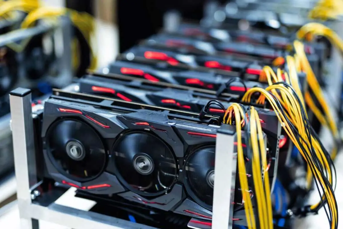 زیان ۱.۲ میلیارد دلاری مالزی با سرقت برق ماینرها