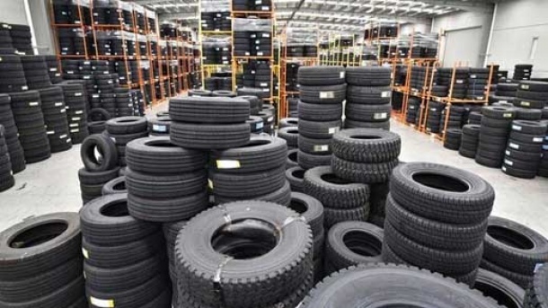لاستیک زیر نرخ مصوب در بازار