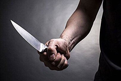 لحظه چاقو خوردن فرمانده انتظامی مشهد در مراسم ختم خسرو علیکردی + فیلم