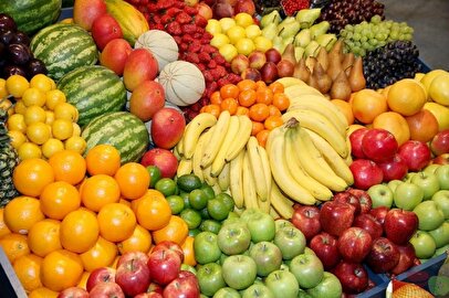 انفجار بازار میوه در آستانه شب یلدا/ انار و موز به کیلویی چند تومان رسید؟