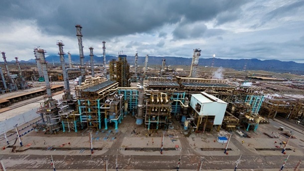 دولت بزرگترین پالایشگاه ایران را بفروش می‌رساند