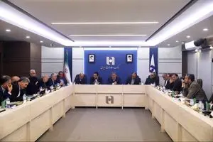 نشست اعضای کمیسیون اقتصادی مجلس با مدیرعامل و مدیران ارشد بانک صادرات ایران برگزار شد/ تقدیر نمایندگان مجلس از روند اصلاحات و ارتقای خدمات در بانک صادرات ایران
