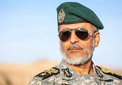 خط و نشان دریادار سیاری برای تجهیزات نظامی آمریکا / ناو آمریکا آسیب خواهد دید؟