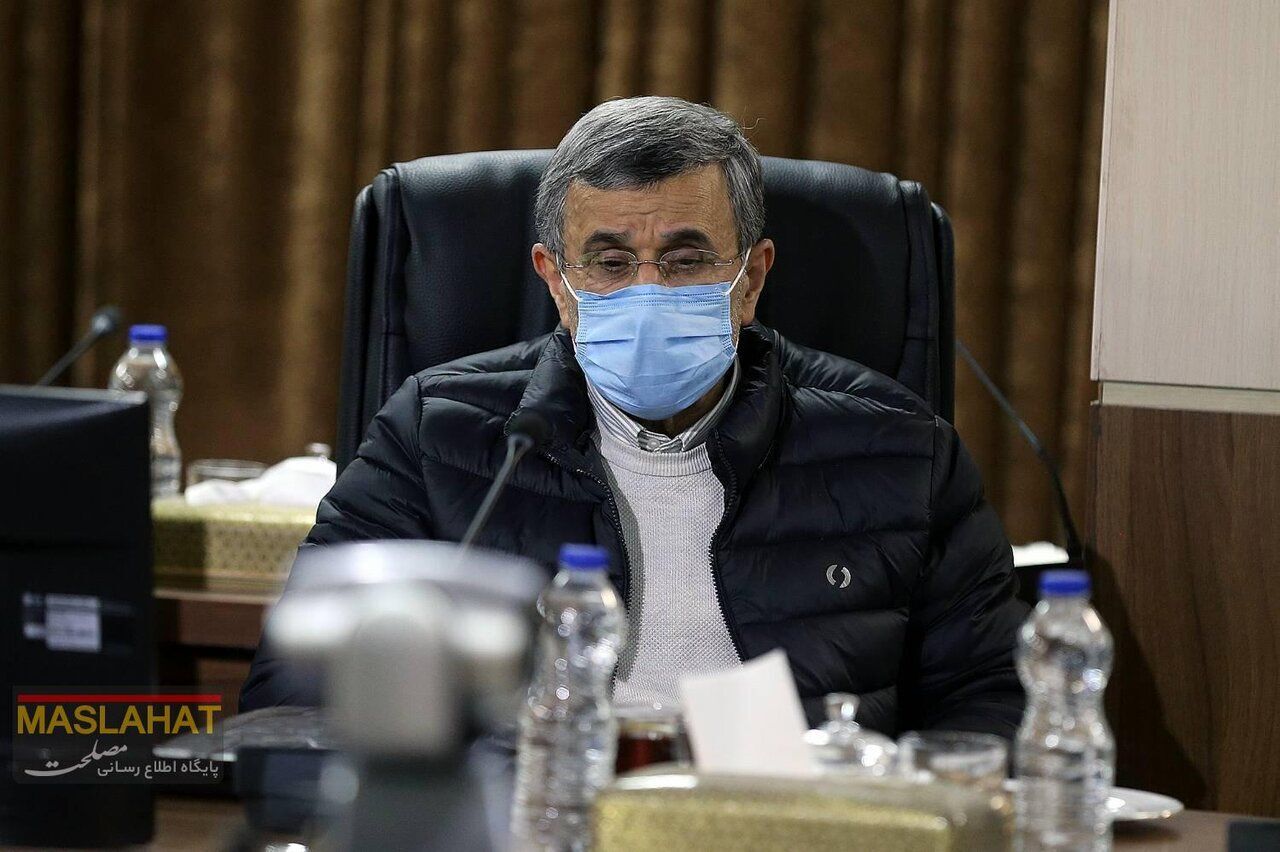 عکس جنجالی از احمدی‌نژاد بعد از ادعاها درباره دیدار با جفری ابستین