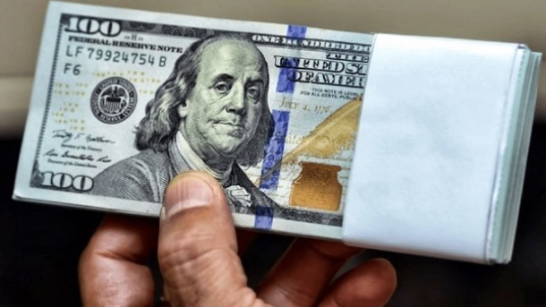 حواله دلار در قله یک‌ماهه ایستاد