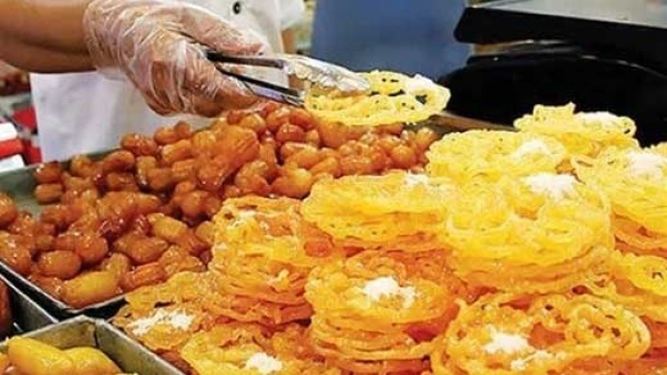 فروش زولبیا بامیه نصف شد