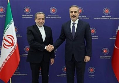 تماس مهم عراقچی و هاکان فیدان / برنامه ایران و ترکیه چیست؟