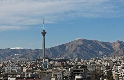 هنرمند ایرانی کنار دیوار نیروگاه مشغول نواختن شد/ موسیقی علیه جنگ + فیلم