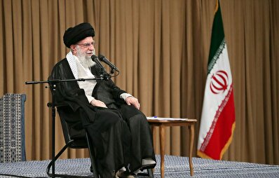 دمام‌زنی بانوان در مراسم اربعین رهبر انقلاب + فیلم