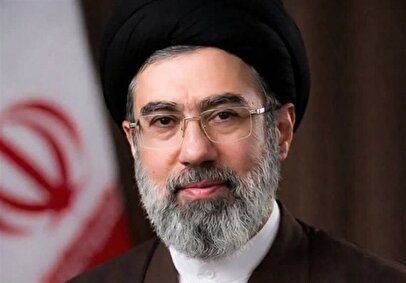 آخرین وضعیت جسمانی رهبر انقلاب به روایت میثم مطیعی + فیلم