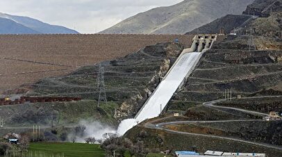 یکی دیگر از سدةای کشور سرریز شد