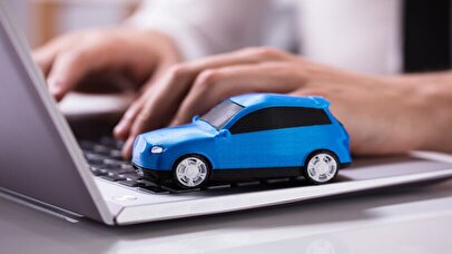 اختلاف فاحش میان قیمت‌های رسمی و آگهی‌های اینترنتی خودرو / مراقب کلاهبردارها باشید