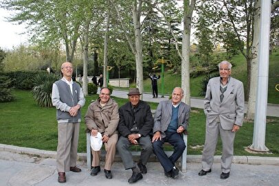 شوک به بازنشستگان تامین اجتماعی / مستمری فروردین بدون افزایش واریز شد