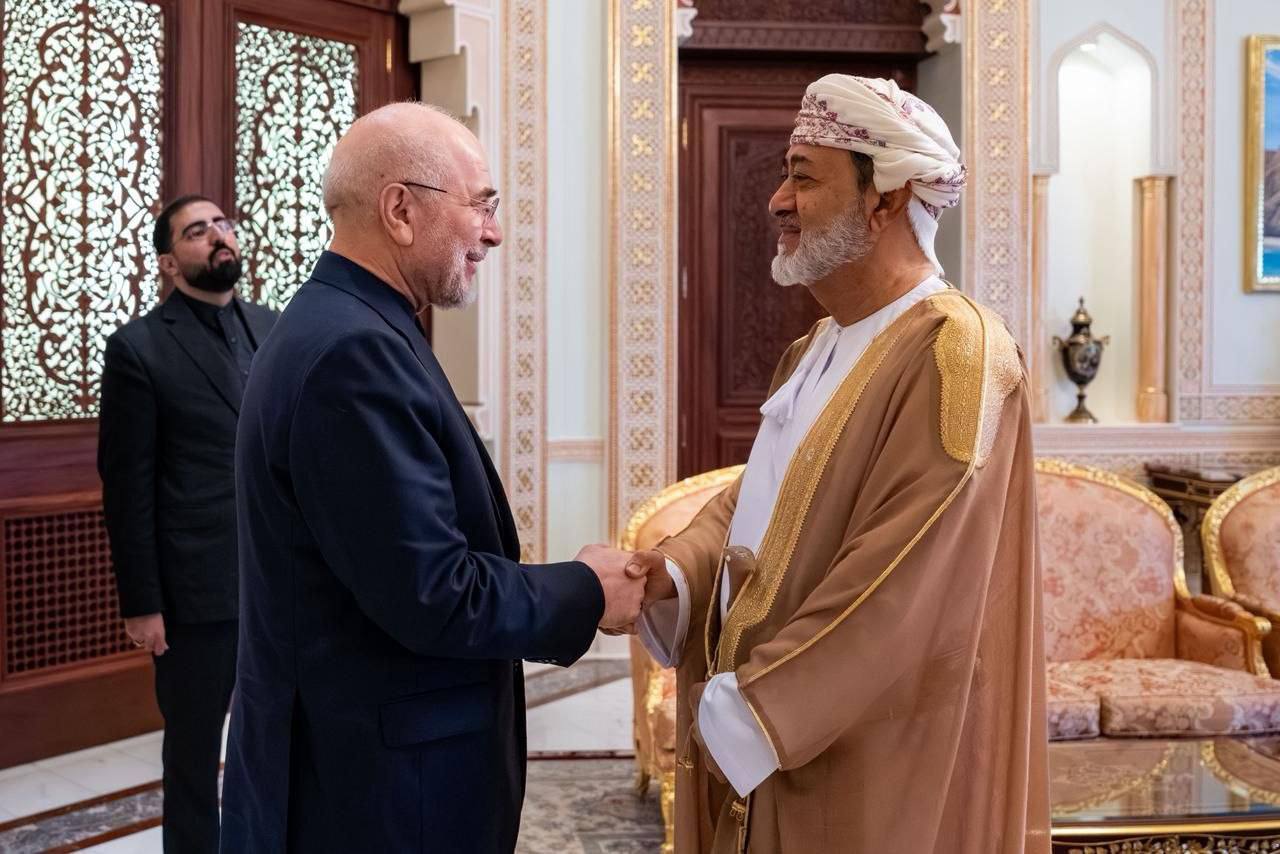 دیدار قالیباف و عراقچی با سلطان عمان در مسقط/ رایزنی درباره ترتیبات مدیریت تنگه هرمز+ عکس