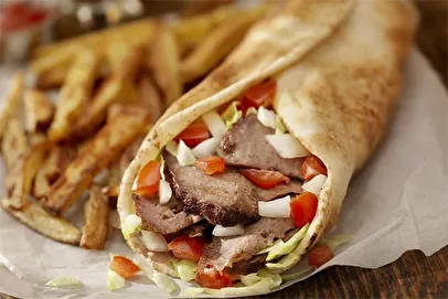پخت دونر کباب در طبیعت بکر + فیلم