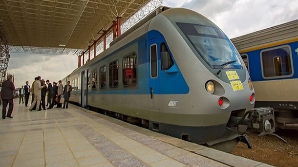 پیش‌فروش بلیت قطارهای مسافری تیرماه از چهارشنبه