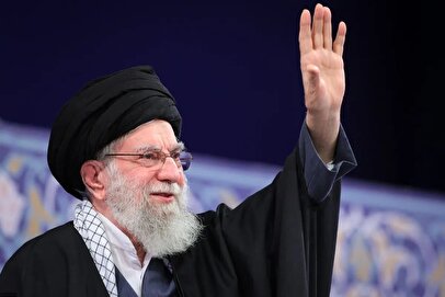 حال و هوای حزن انگیز جمکران/ تصاویر دیده نشده از آماده سازی جایگاه پیکر رهبر شهید+ فیلم