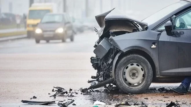 اگر بدون گواهینامه تصادف کنید، بیمه خسارت می‌دهد؟