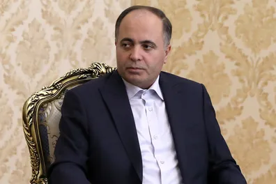 بازدید-وزیر-جهاد-کشاورزی-از-بزرگ-ترین-بندر-صیادی-کشور-آخرین-وضعیت-بندرعباس-بررسی-شد