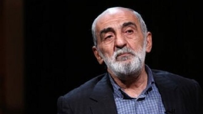 شریعتمداری خواستار اجرای قانون حجاب شد