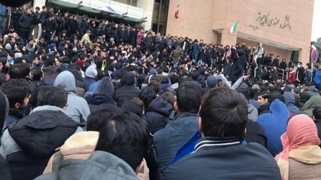 صدور حکم اخراج 6 دانشجوی دانشگاه شریف در پی ناآرامی‌های اسفندماه
