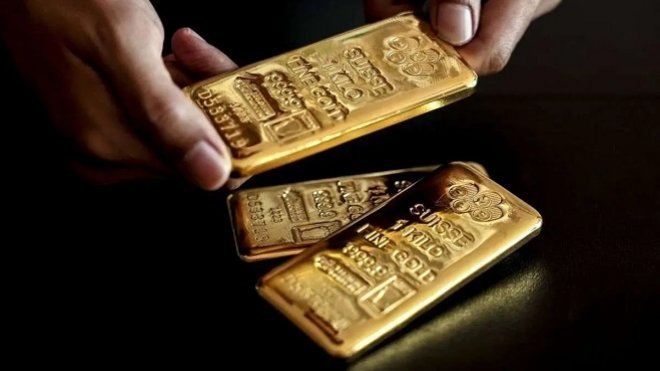 قیمت طلا و نقره در بازار جهانی کاهش یافت