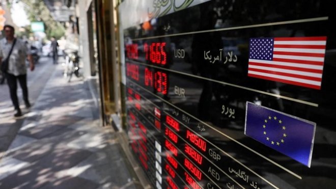 نرخ دلار در بازار به بالاترین حد تاریخی خود رسید