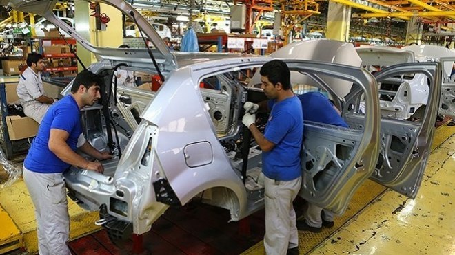 کاهش 34 درصدی فروش خودروسازان داخلی در 4 ماه