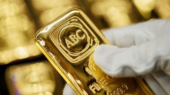 کاهش قیمت طلا و نقره در بازار جهانی امروز دوشنبه