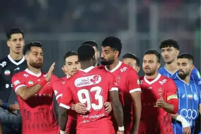 پرسپولیس-جدید-در-دربی-نقش-جهان-طلسم-9-ساله-پرسپولیس-برابر-استقلال-می-شکند