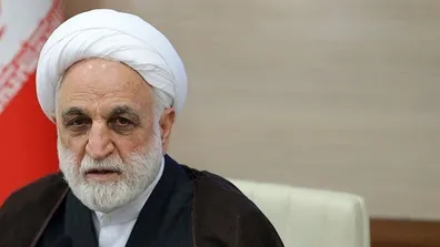 اژه-ای-اگر-پلیس-به-کسی-تذکر-داد-و-او-تمرد-کرد-یا-به-پلیس-تعرض-کرد-با-متخلف-طبق-قانون-برخورد-می-کنیم