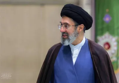 عکسی-از-رهبر-انقلاب-به-عنوان-استاد-راهنما