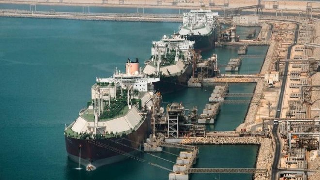 قطر: دور زدن تنگه هرمز توجیه اقتصادی ندارد