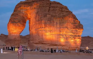 هزینه-40-میلیارد-دلاری-گردشگران-در-عربستان