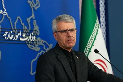 واکنش-بقایی-به-اتهامات-سند-رسمی-الدوحه-درباره-بانک-اهداف-ایران-چه-می-گوید